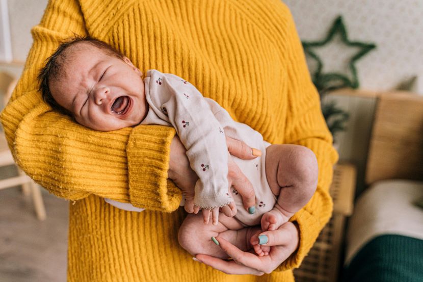 Différence entre lait AR et lait épaissi : lequel choisir pour bébé ?